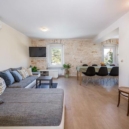 Apartment Lungomare Pula Ngoại thất bức ảnh