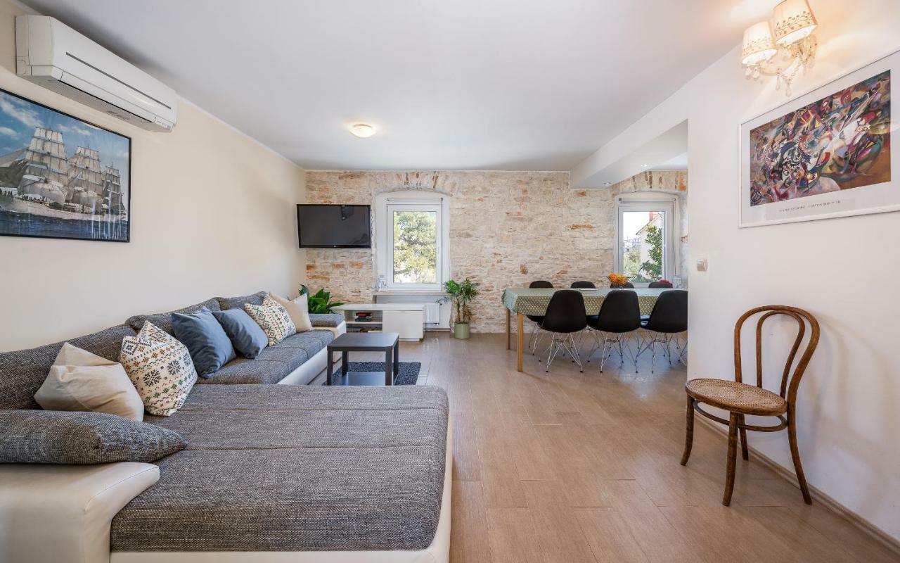 Apartment Lungomare Pula Ngoại thất bức ảnh
